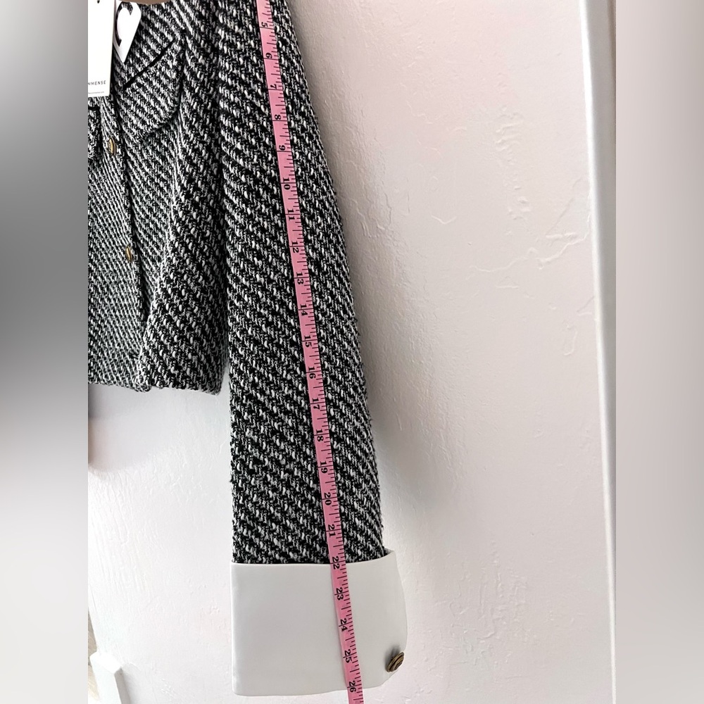 Tweed Boucle Crop Blazer - Picture 11 of 12
